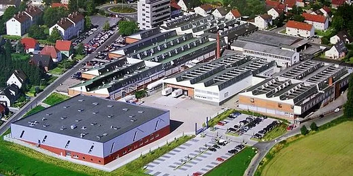 Fabrikplanung-Logistikplanung_Pharma-Primaerverpackung-Glas-Kunststoff_7-Ansicht-Werk.jpg 
